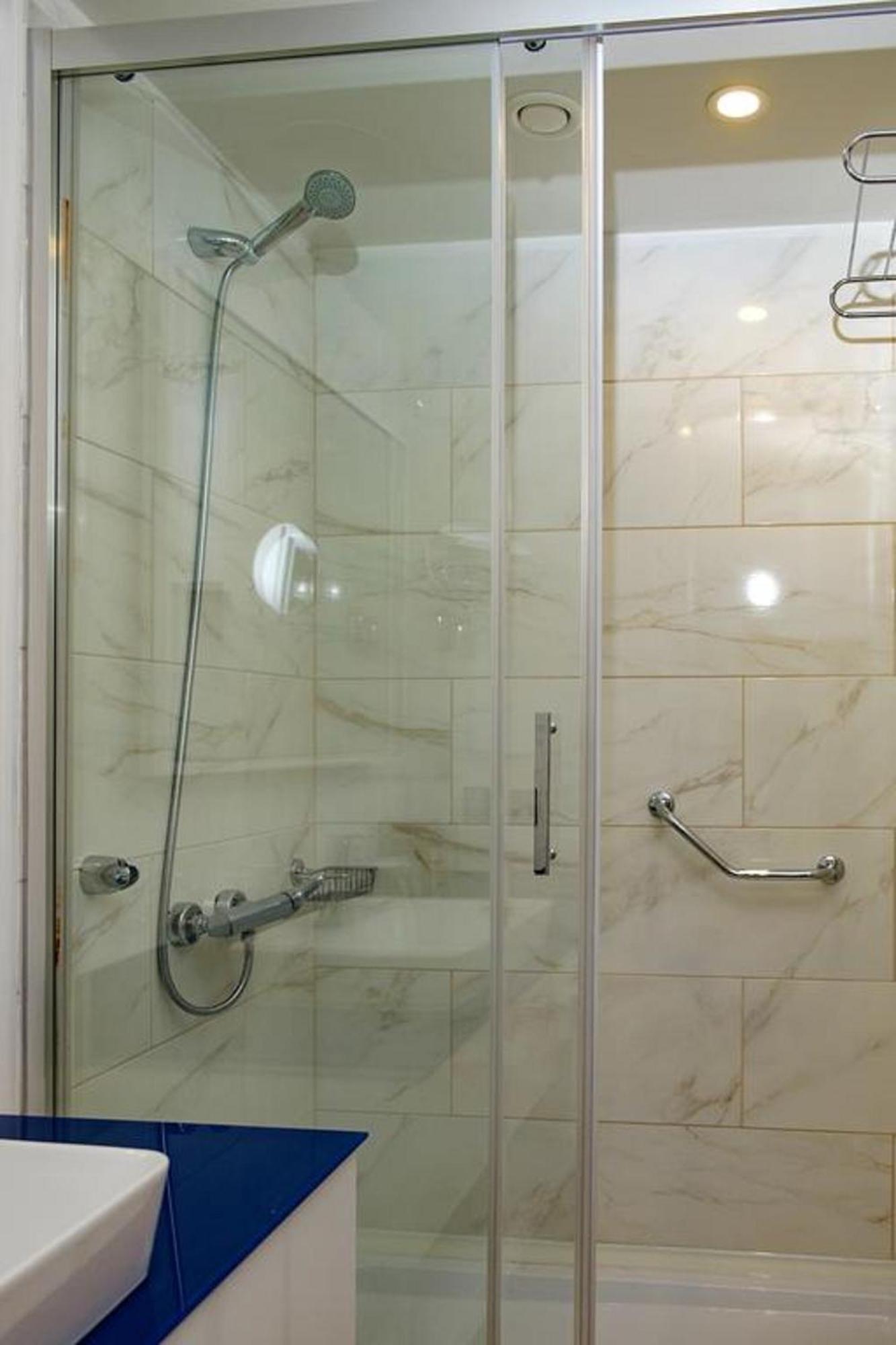 Apartamento Orbi City Twin Towers Batumi Exterior foto